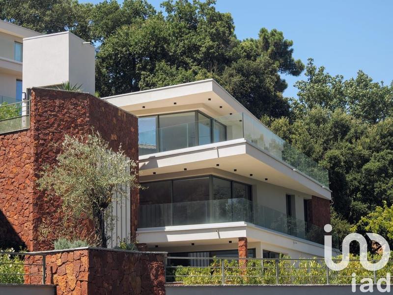 Appartement - 100 m² - 4 pièces