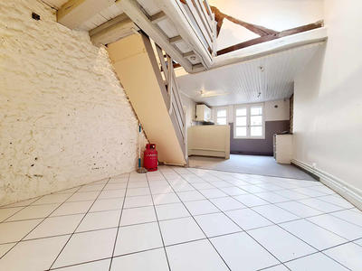 Maison - 280 m² - 10 pièces
