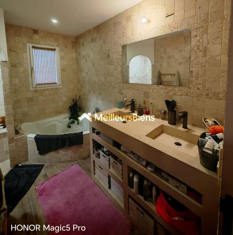 Villa - 164 m² - 8 pièces