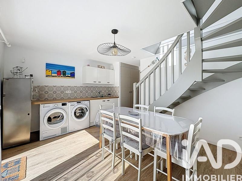 Maison - 185 m² - 8 pièces