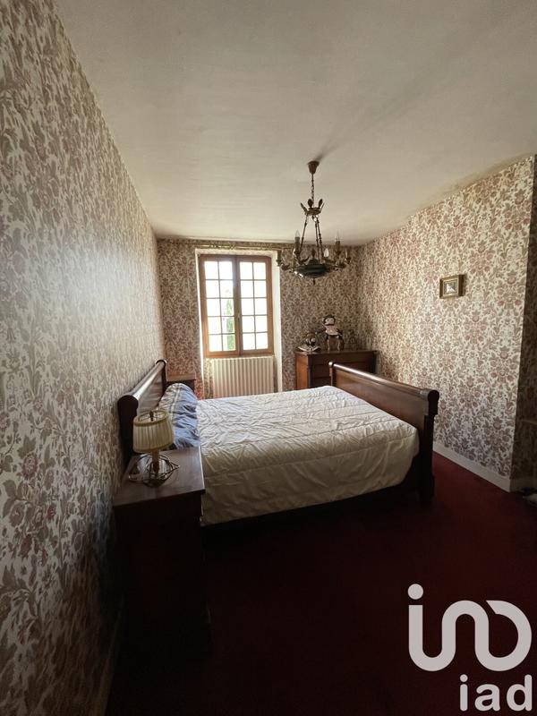 Maison - 222 m² - 7 pièces