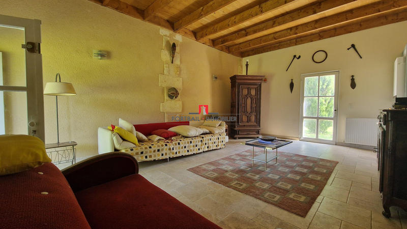 Maison - 201 m² - 7 pièces