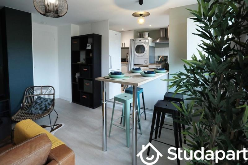 Chambre - 10 m² - 1 pièce