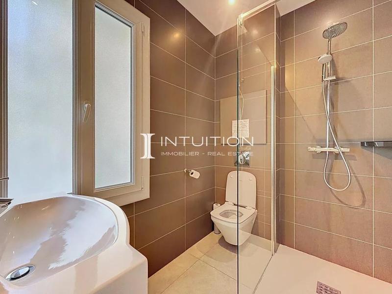 Appartement - 105 m² - 4 pièces