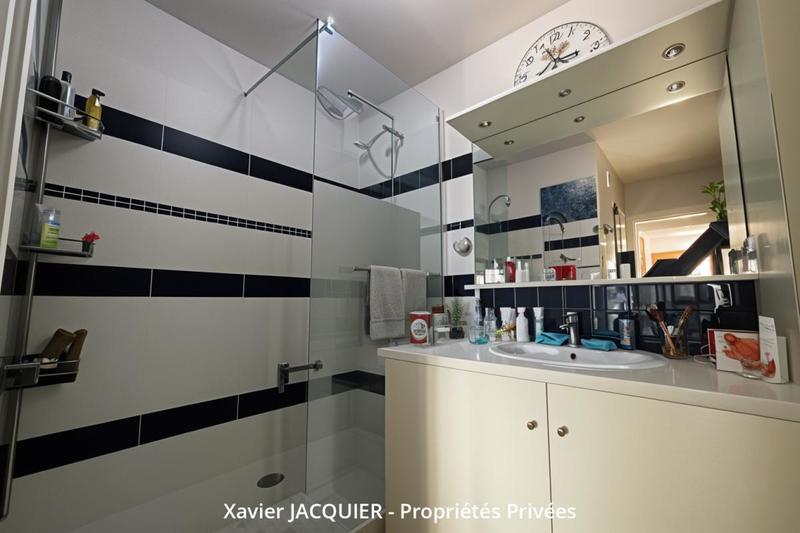 Appartement - 95 m² - 4 pièces