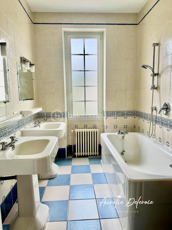 Maison d'architecte - 208 m² - 7 pièces