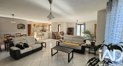 Maison - 150 m² - 7 pièces