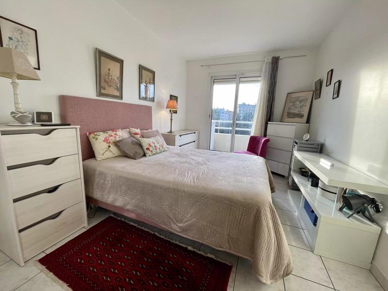 Appartement - 79 m² - 3 pièces