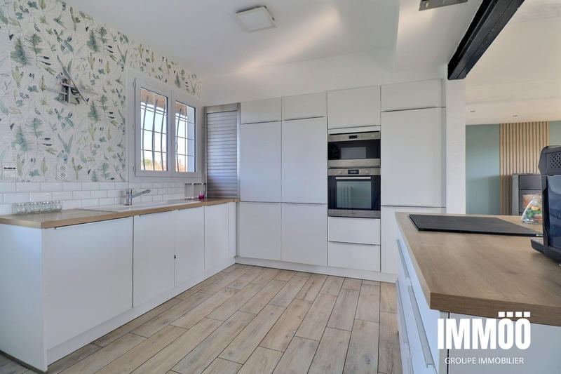 Maison - 190 m² - 6 pièces