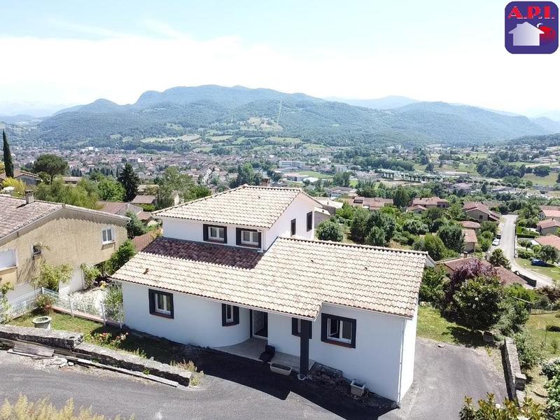 Maison - 148 m² - 6 pièces