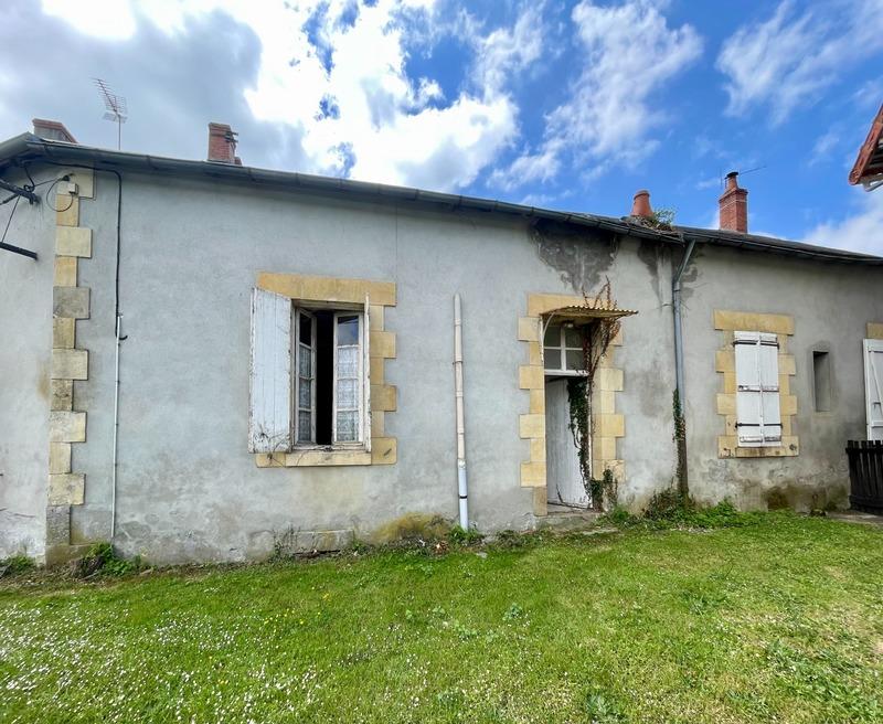 Maison - 250 m² - 8 pièces