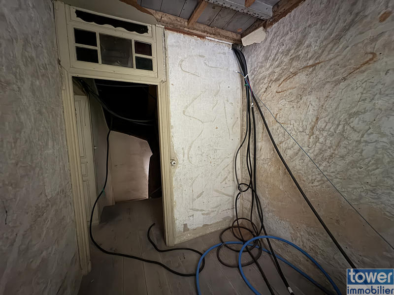 Maison de village - 307 m² - 7 pièces