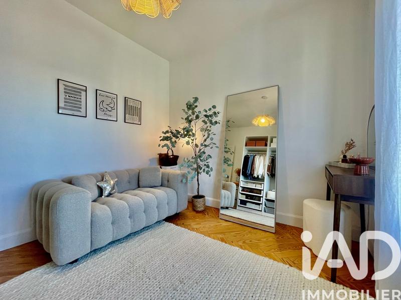 Appartement - 85 m² - 3 pièces