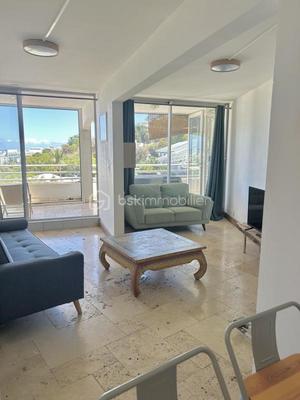 Appartement - 49 m² - 3 pièces