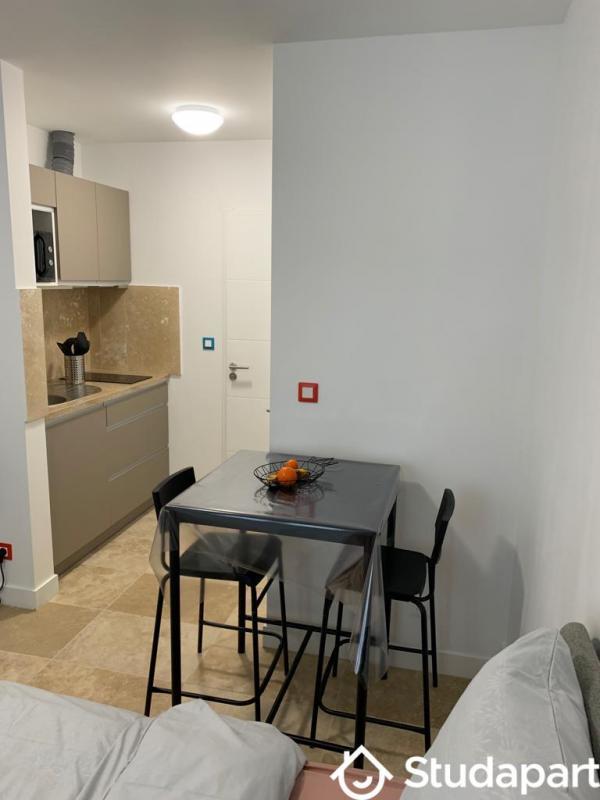 Chambre - 15 m² - 1 pièce