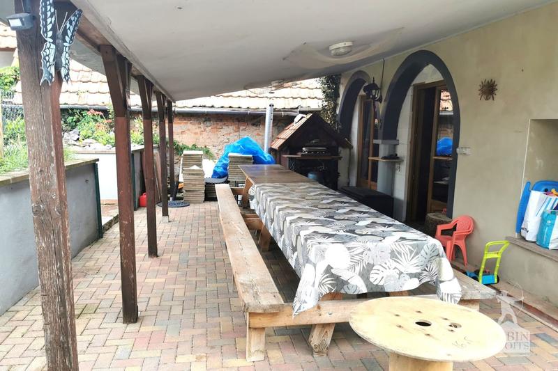 Maison - 235 m² - 10 pièces