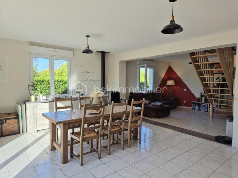 Maison traditionnelle - 122 m² - 6 pièces