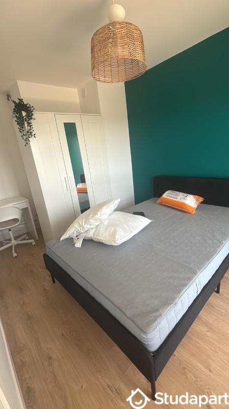 Chambre - 11 m² - 1 pièce