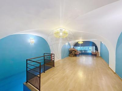 Local commercial - 166 m² - 3 pièces