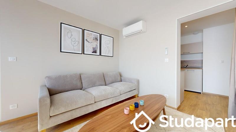 Chambre - 13 m² - 1 pièce