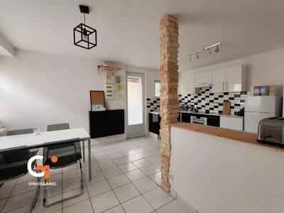 Maison - 88 m² - 6 pièces