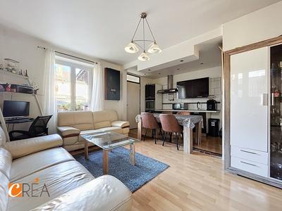 Maison - 60 m² - 5 pièces