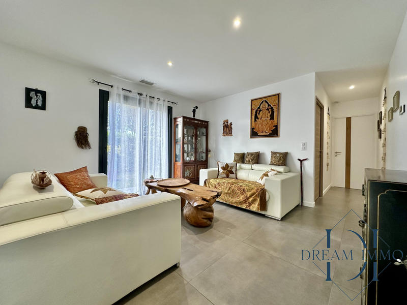 Maison contemporaine - 145 m² - 4 pièces