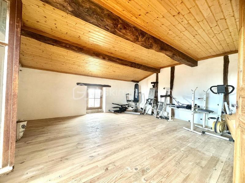 Maison ancienne - 202 m² - 9 pièces