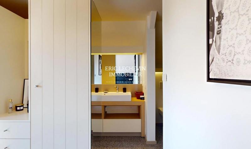 Propriété - 270 m² - 8 pièces