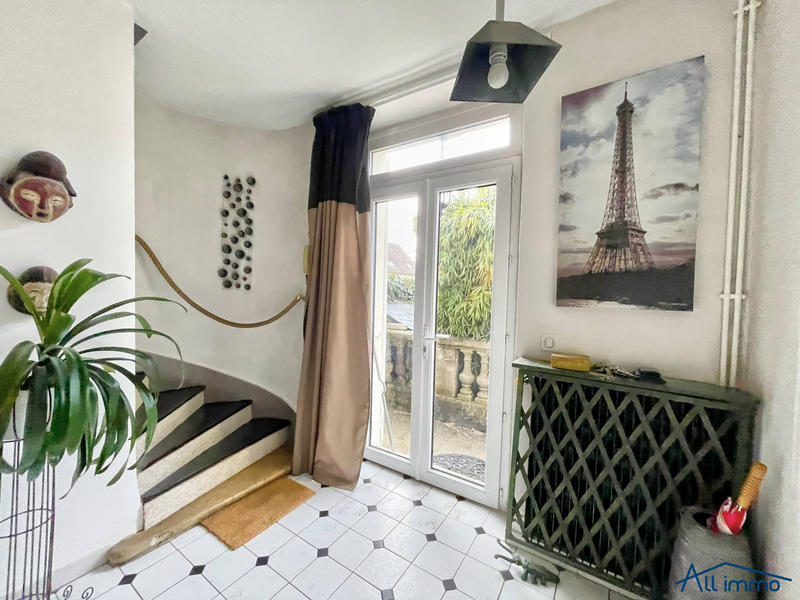 Maison ancienne - 180 m² - 6 pièces