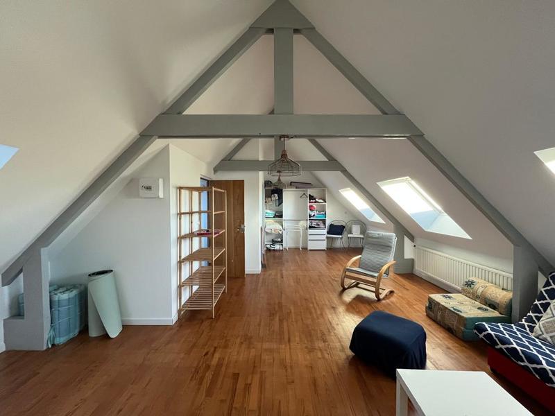 Maison - 180 m² - 6 pièces