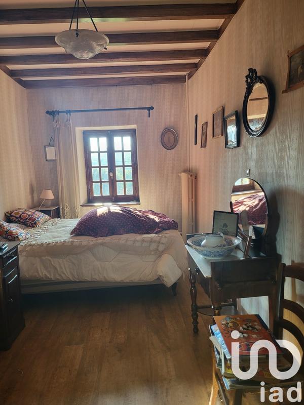 Maison - 250 m² - 8 pièces