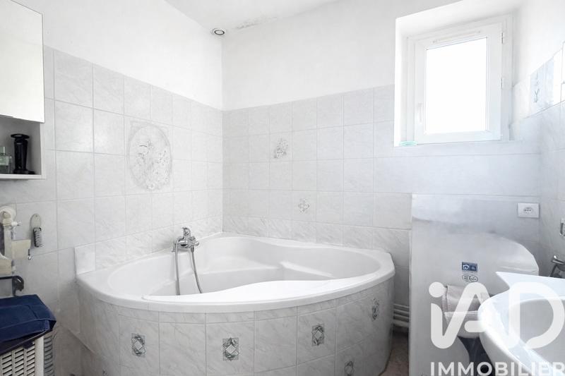 Appartement - 75 m² - 4 pièces