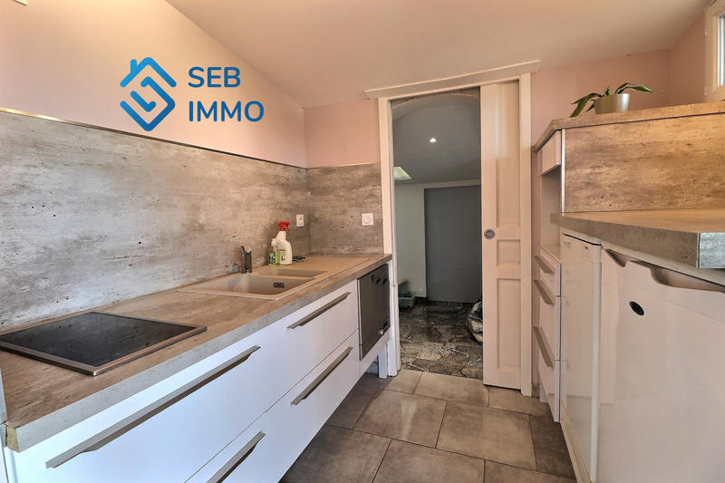 Maison - 196 m² - 8 pièces