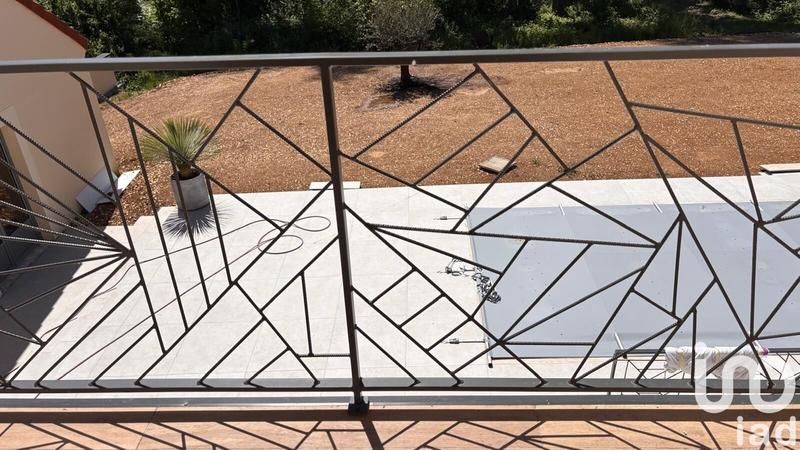 Maison - 212 m² - 5 pièces