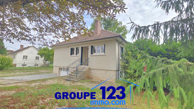 Maison - 90 m² - 3 pièces