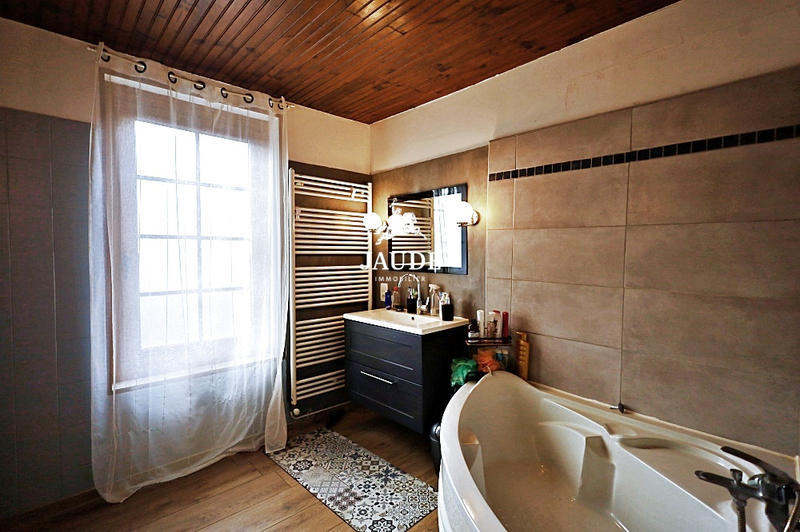 Maison - 152 m² - 6 pièces