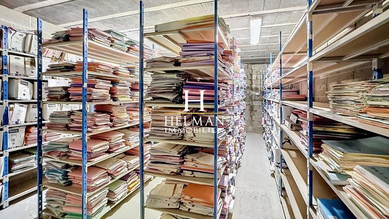 Bureau - 145 m² - 5 pièces