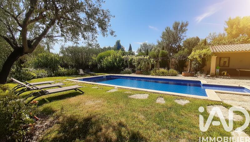 Maison - 218 m² - 7 pièces