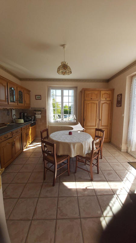 Maison - 170 m² - 5 pièces