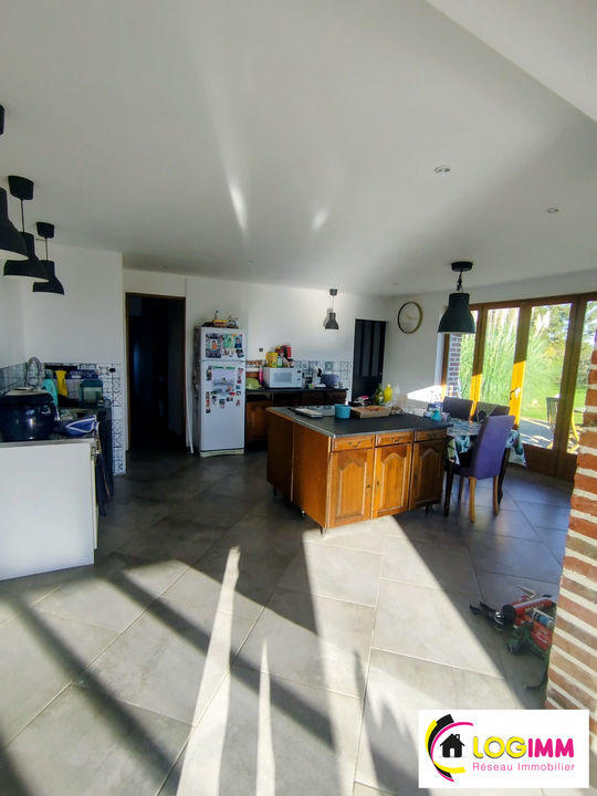 Maison - 196 m² - 5 pièces