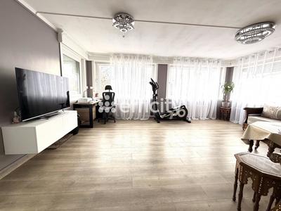 Appartement - 85 m² - 3 pièces