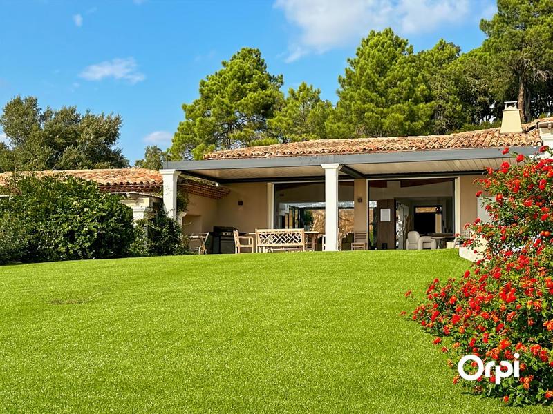 Maison - 373 m² - 6 pièces