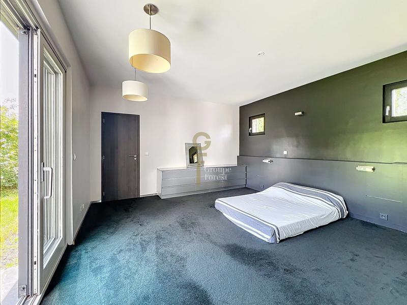 Maison - 231 m² - 6 pièces