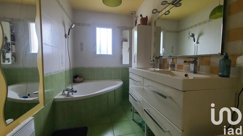 Maison - 104 m² - 6 pièces