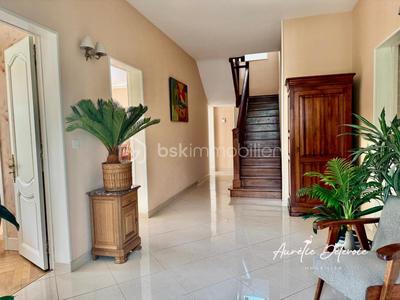 Maison d'architecte - 208 m² - 7 pièces