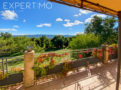 Villa - 138 m² - 6 pièces