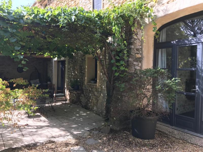 Mas - 193 m² - 6 pièces