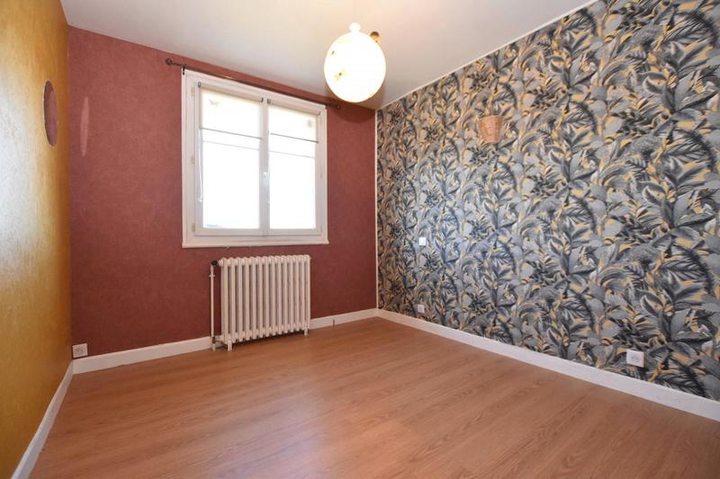 Maison - 80 m² - 5 pièces