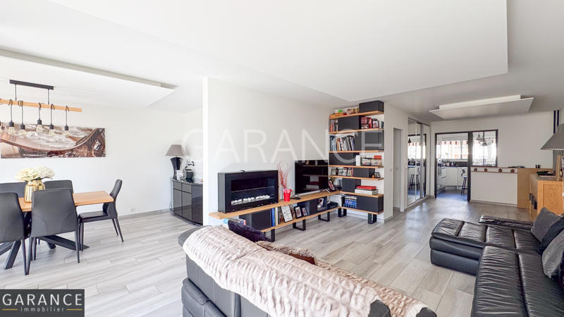 Appartement - 95 m² - 4 pièces